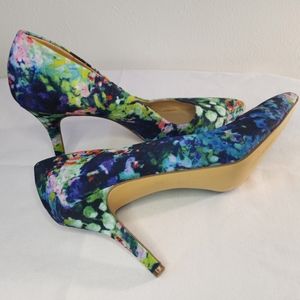 BCBG watercolor heels size 10
